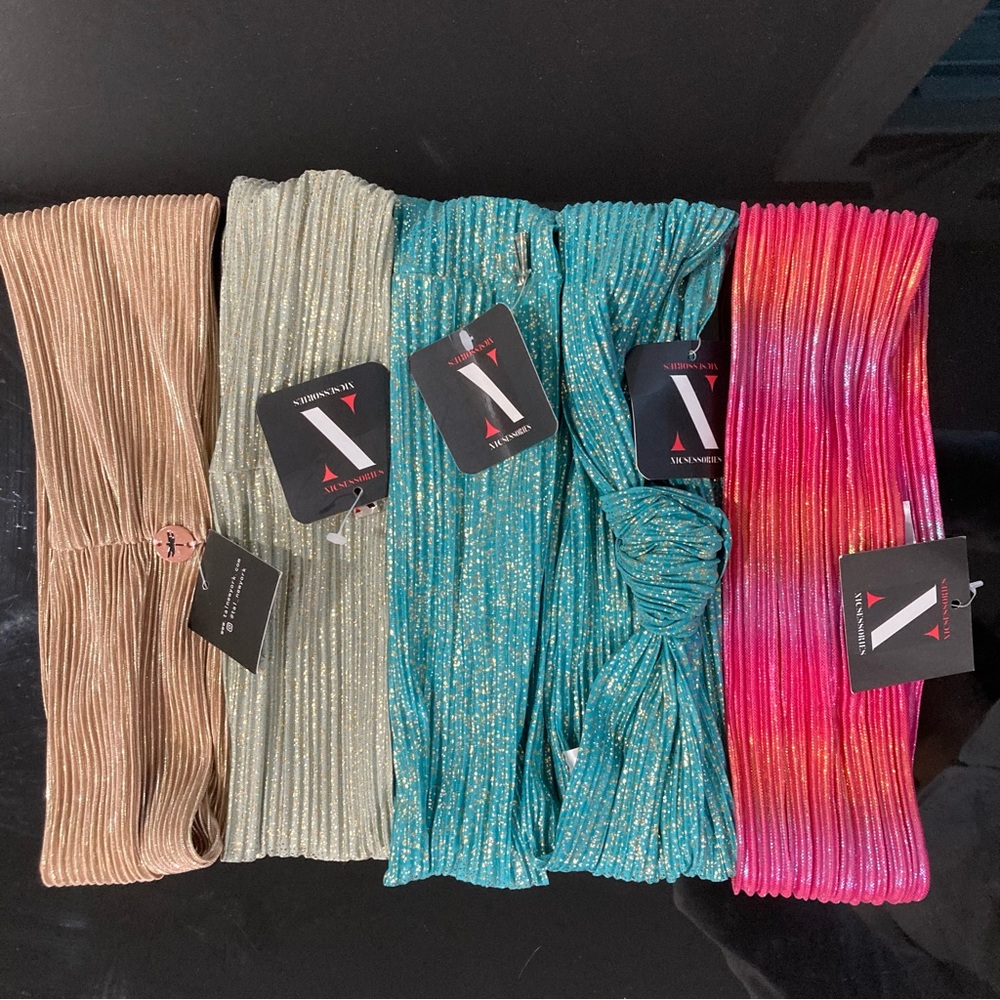NWT Headbands - 4 Standard, 1 Knotband
